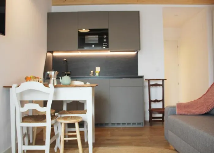 La Casa De Nuestro Abuelo *